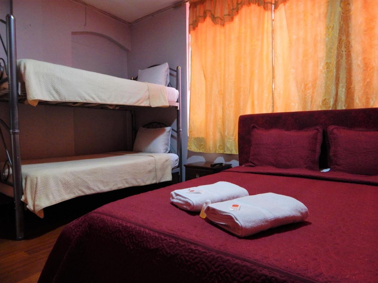 Hostal Imperial キト エクステリア 写真